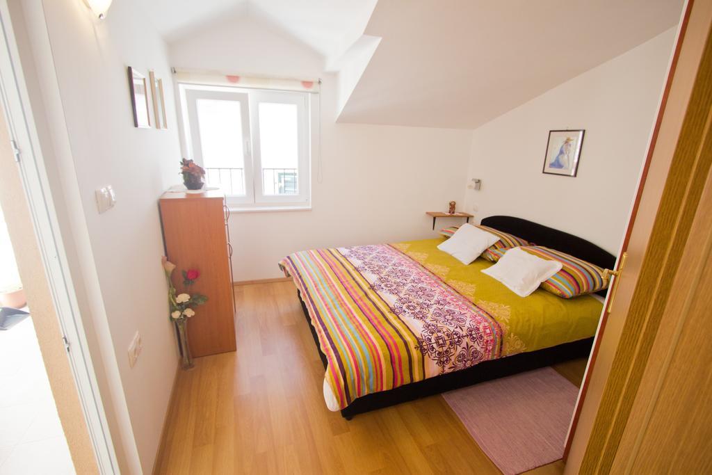 Apartment Bucevic Šibenik Стая снимка